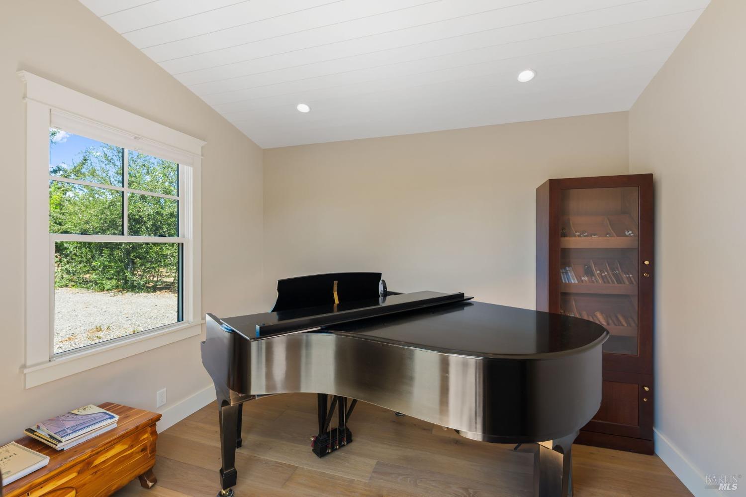 3140 Big Ranch Road Napa, CA 94558 - Photo 42 of 59 Inside of the artist studio.