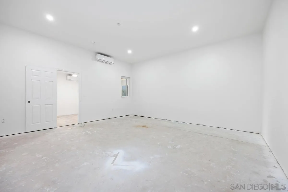 2157 Manchester Avenue Cardiff, CA 92007 - Photo 27 of 35 a view of an empty room