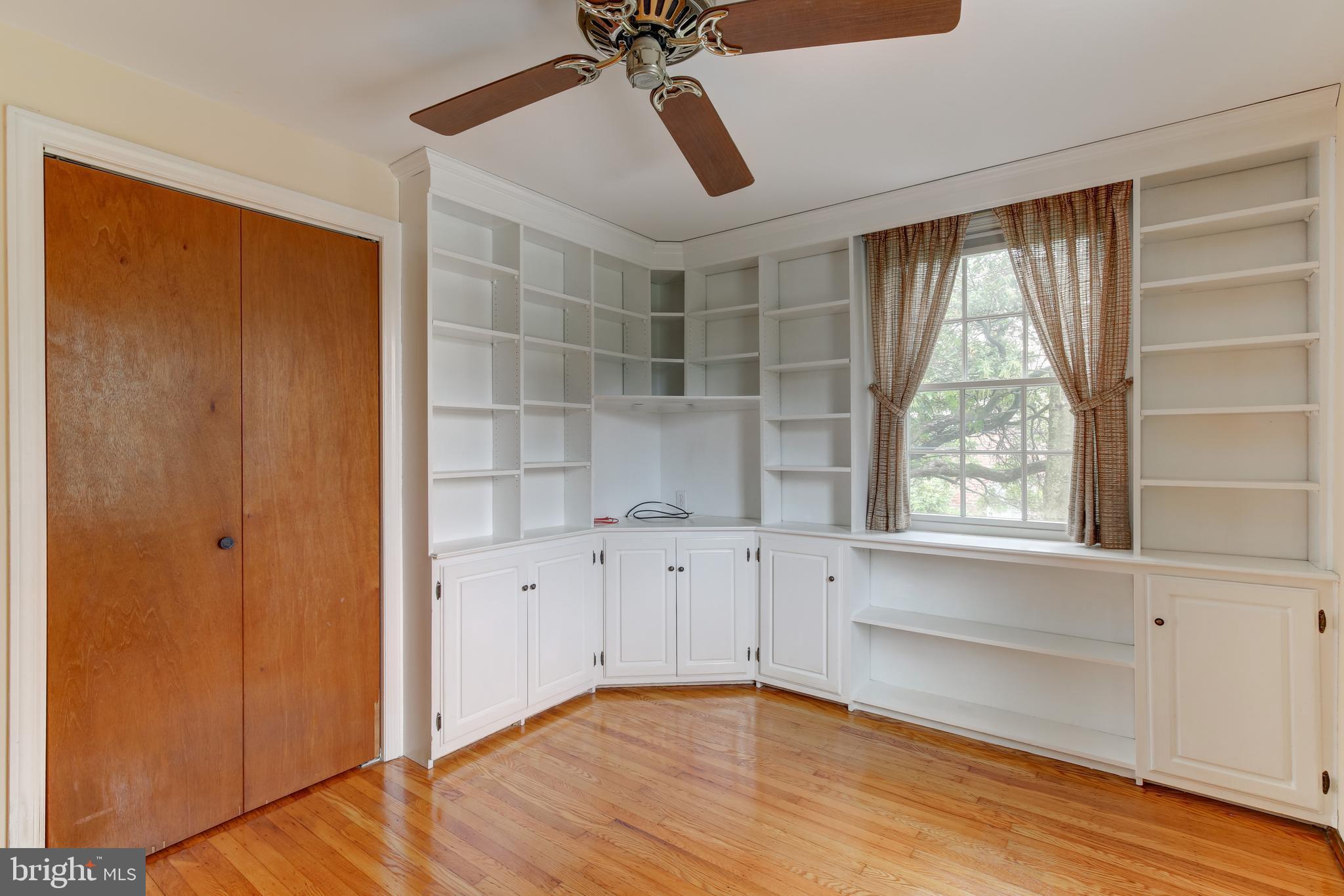 3434 Tyson Road Newtown Square, PA 19073 - Photo 37 of 70 Built in book shelves and closet