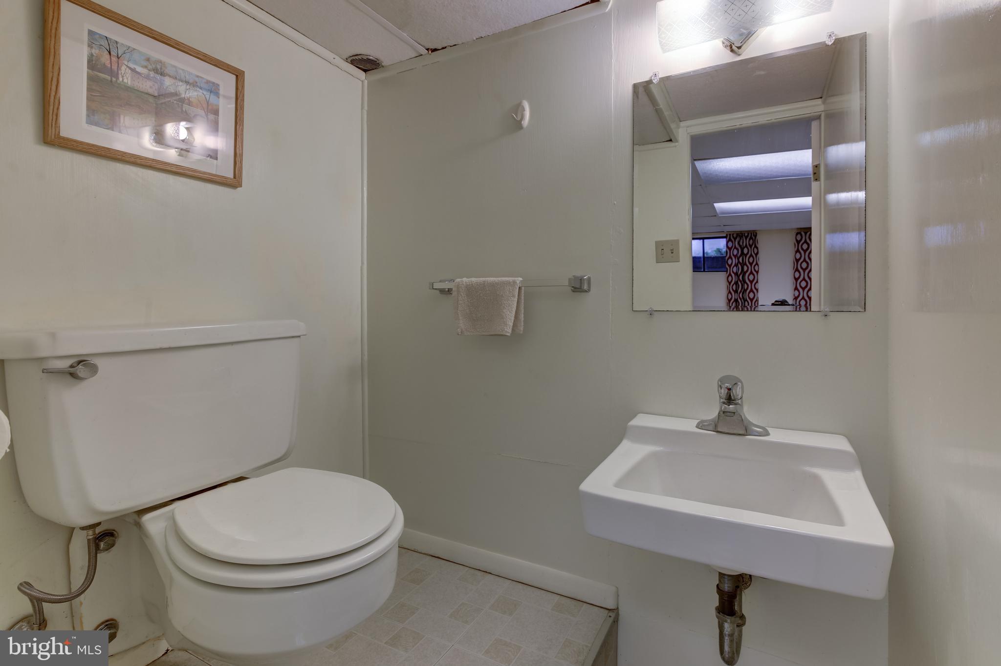 3434 Tyson Road Newtown Square, PA 19073 - Photo 52 of 70 Powder room in lower level