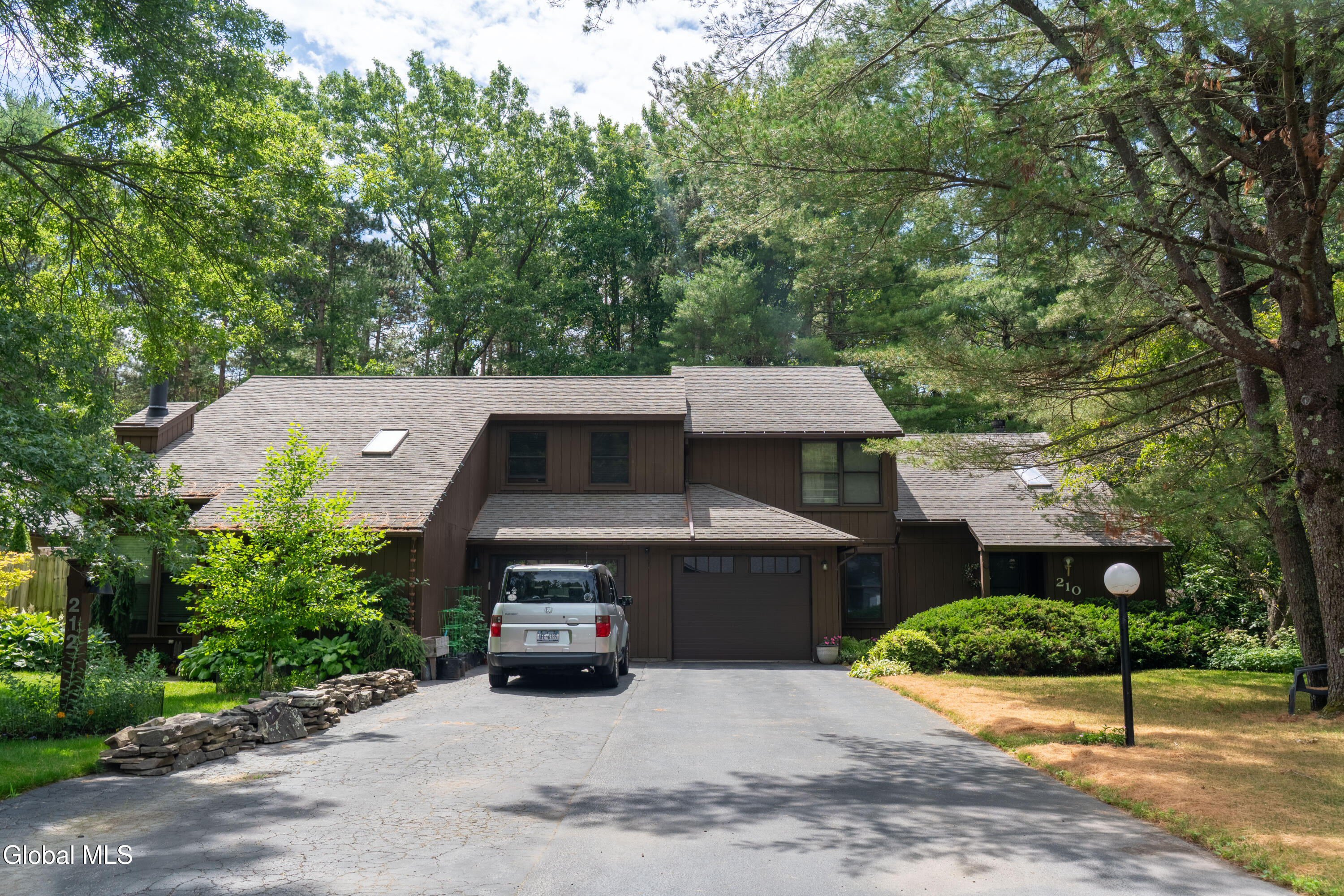 210 Thimbleberry Road Ballston Spa, NY 12020 - Photo 1 of 26 210 Thimbleberry Rd