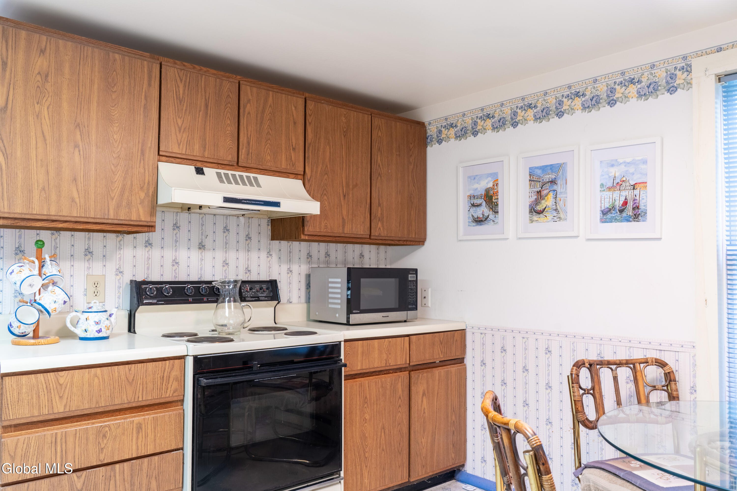 210 Thimbleberry Road Ballston Spa, NY 12020 - Photo 11 of 26 Kitchen