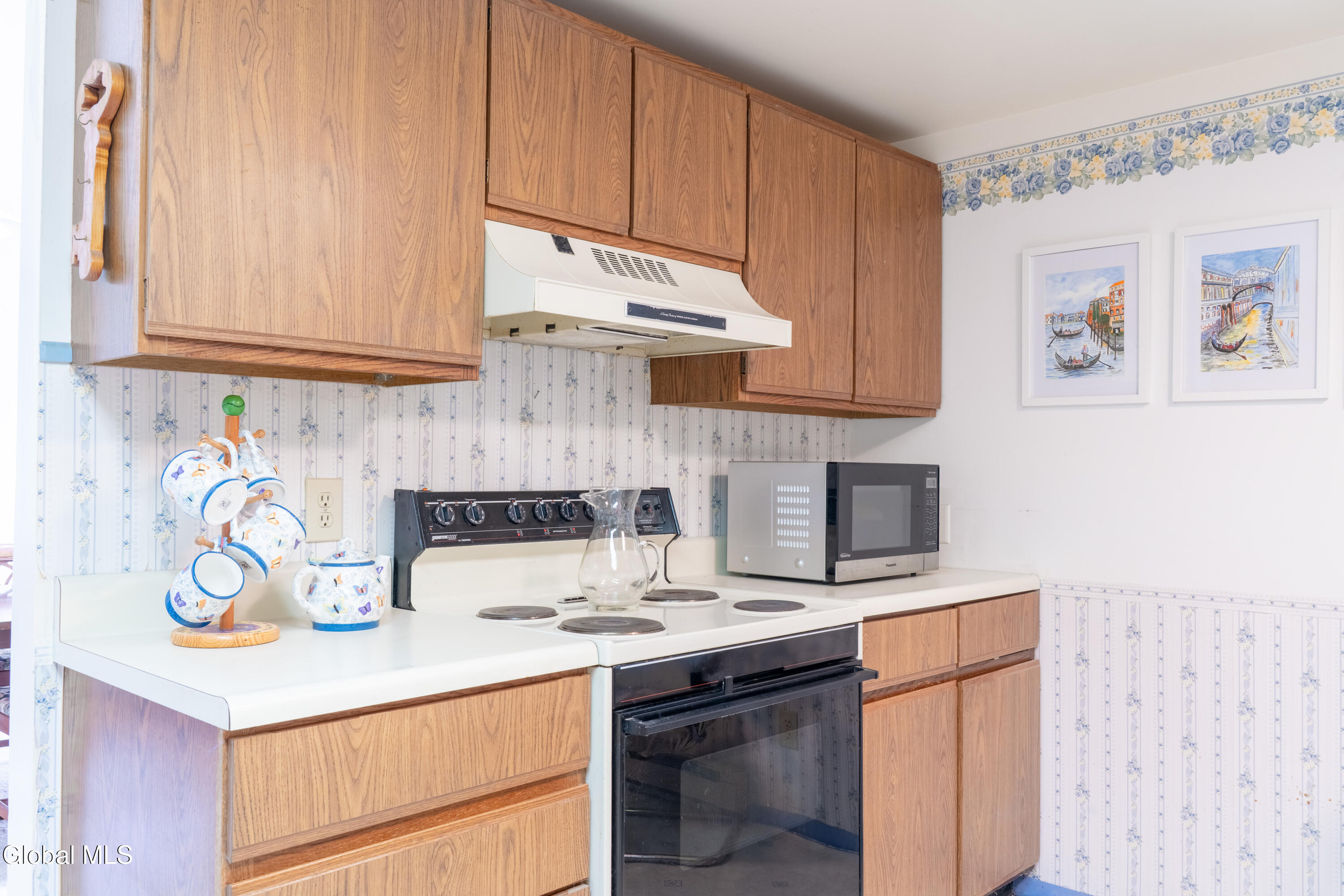 210 Thimbleberry Road Ballston Spa, NY 12020 - Photo 13 of 26 Kitchen