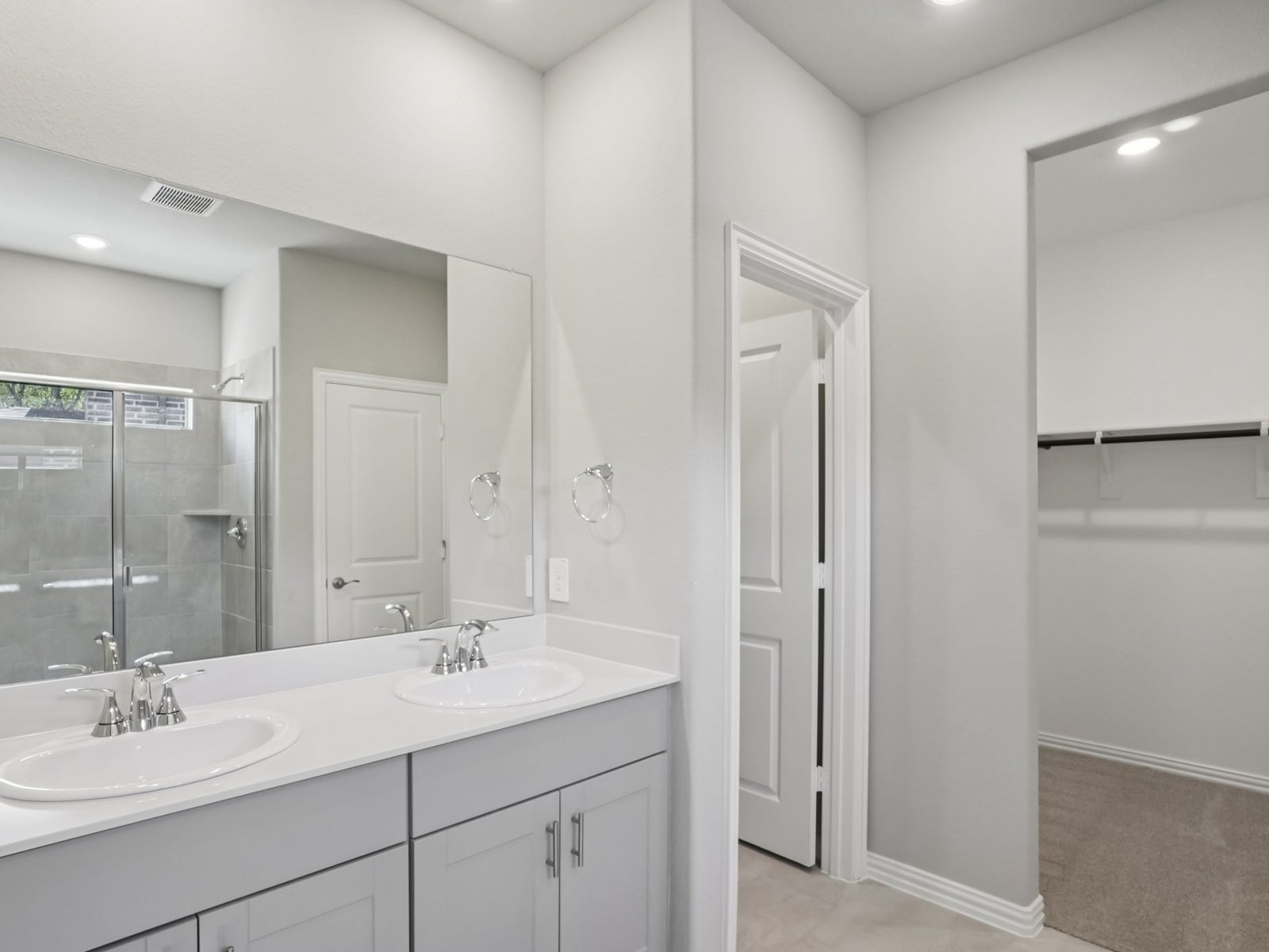 3527 Kent Chalk Road Buda, TX 78610 - Photo 10 of 13 Photo is not of the actual home, but is an inspirational photo of builder’s model home and may depict options, furnishings, and/or decorator features that are not included