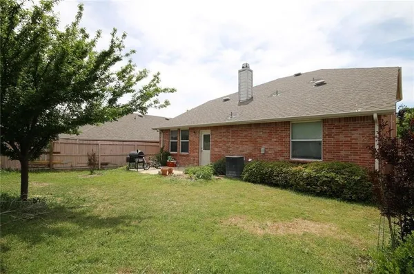 $2,750 | 13042 Barbarosa Drive, Frisco, TX 75035