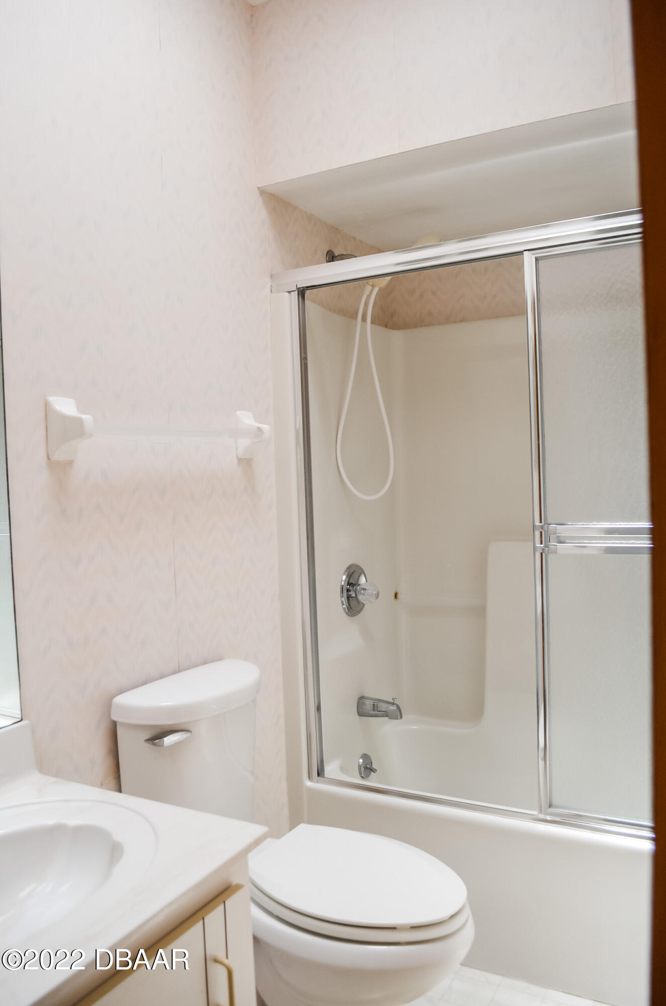 620 Newton Road Port Orange, FL 32127 - Photo 15 of 24 Guest Bath