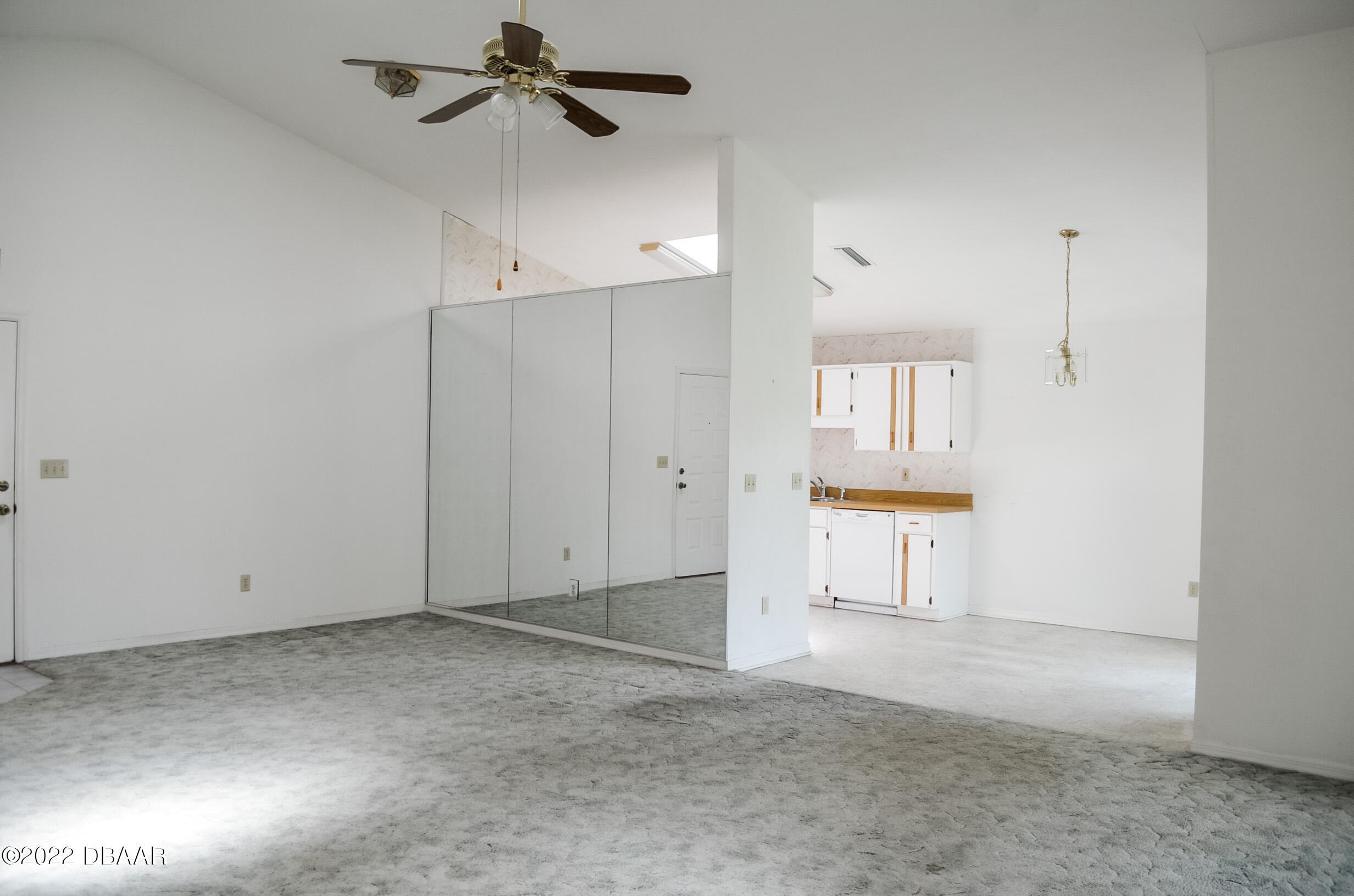 620 Newton Road Port Orange, FL 32127 - Photo 5 of 24 Living Room