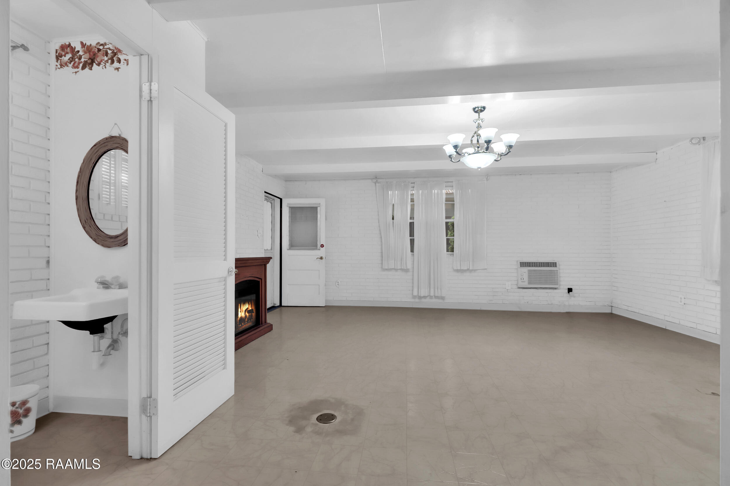 115 Rayland Street Lafayette, LA 70506 - Photo 10 of 22 10_img_9823