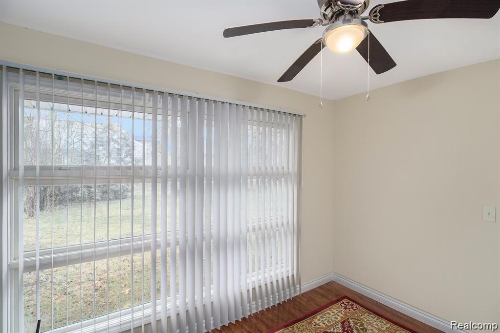 2332 Rutherford Road Bloomfield Hills, MI 48302 - Photo 19 of 36