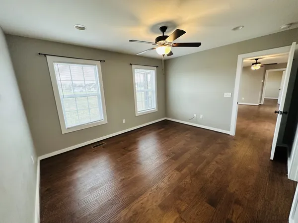 $359,900 | 150 East Harris Lane, Bethpage, TN 37022
