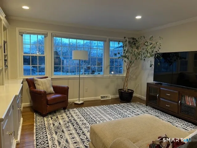 $3,000 | 132 Heritage Hill Road, Unit A, New Canaan, CT 06840