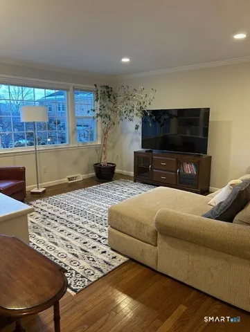 $3,000 | 132 Heritage Hill Road, Unit A, New Canaan, CT 06840