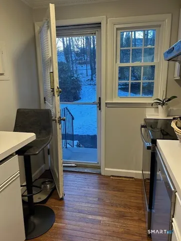 $3,000 | 132 Heritage Hill Road, Unit A, New Canaan, CT 06840