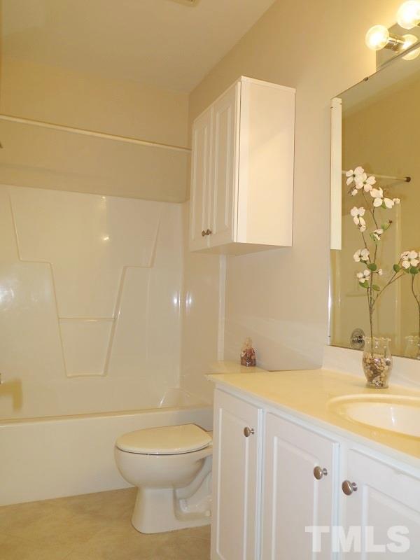 253 Ashton Hall Lane Raleigh, NC 27609 - Photo 12 of 17 Gallery Image 12