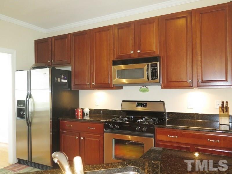 253 Ashton Hall Lane Raleigh, NC 27609 - Photo 5 of 17 Gallery Image 5
