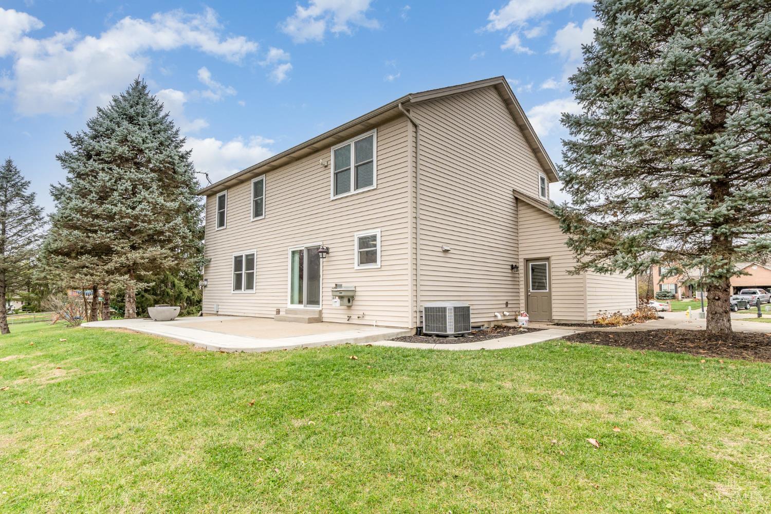 4903 Deer Ridge Court Hamilton, OH 45011 - Photo 4 of 33 Gallery Image 4