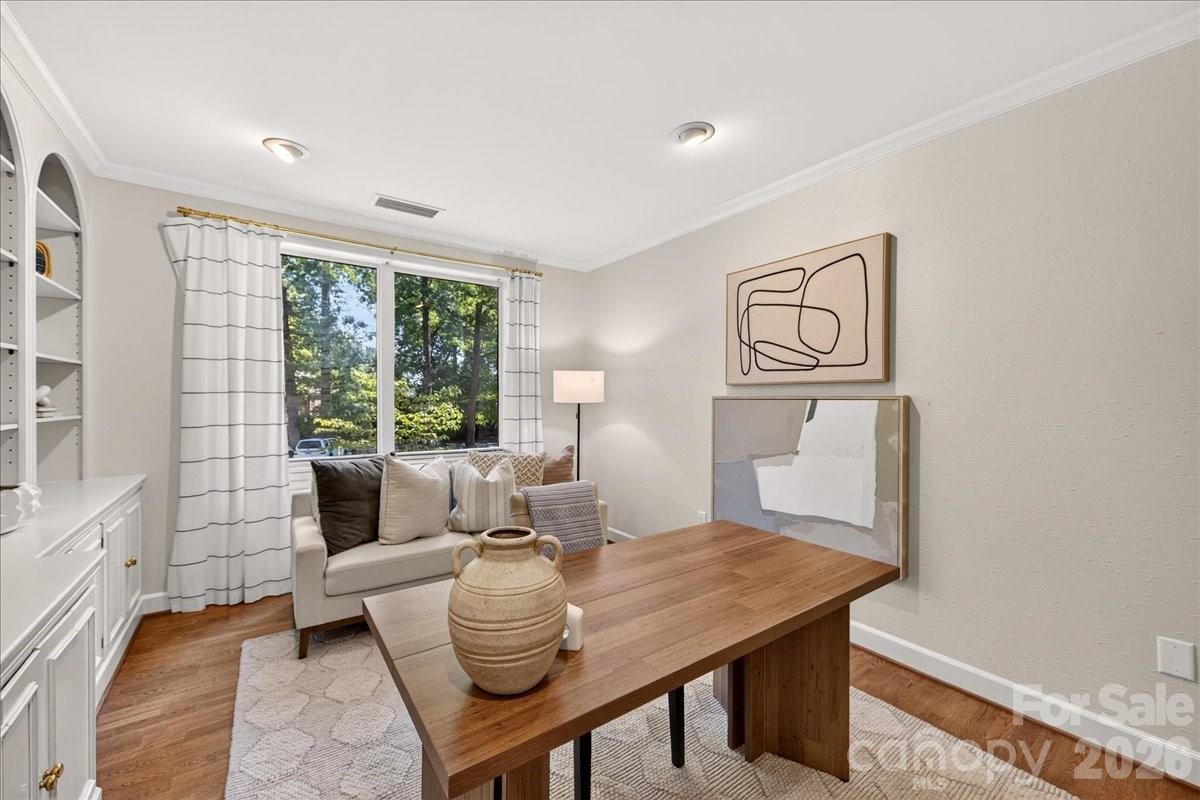 906 Cherokee Road Charlotte, NC 28207 - Photo 19 of 34 Gallery Image 19