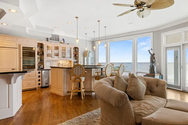 $3,225,000 | 400 Lake Drive, Unit C, New Buffalo, MI 49117