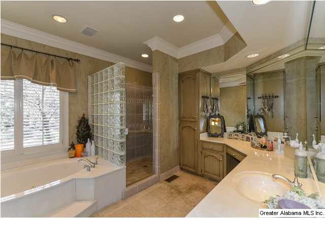 1505 Buckhead Trail Birmingham, AL 35216 - Photo 17 of 32