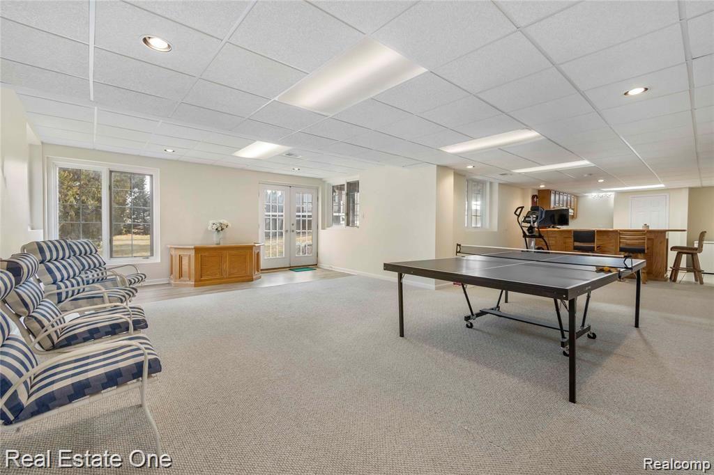 2049 Mapleridge Road Rochester Hills, MI 48309 - Photo 32 of 38