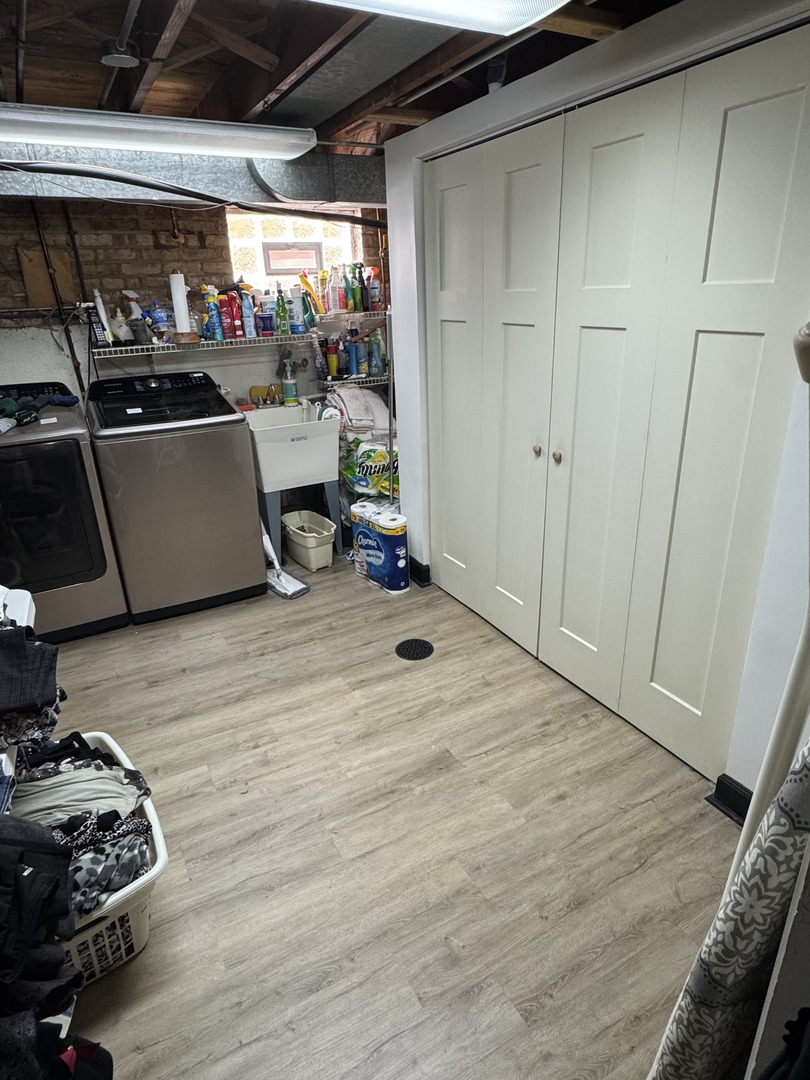 2527 Keystone Avenue North Riverside, IL 60546 - Photo 28 of 33 a room with storage and utility