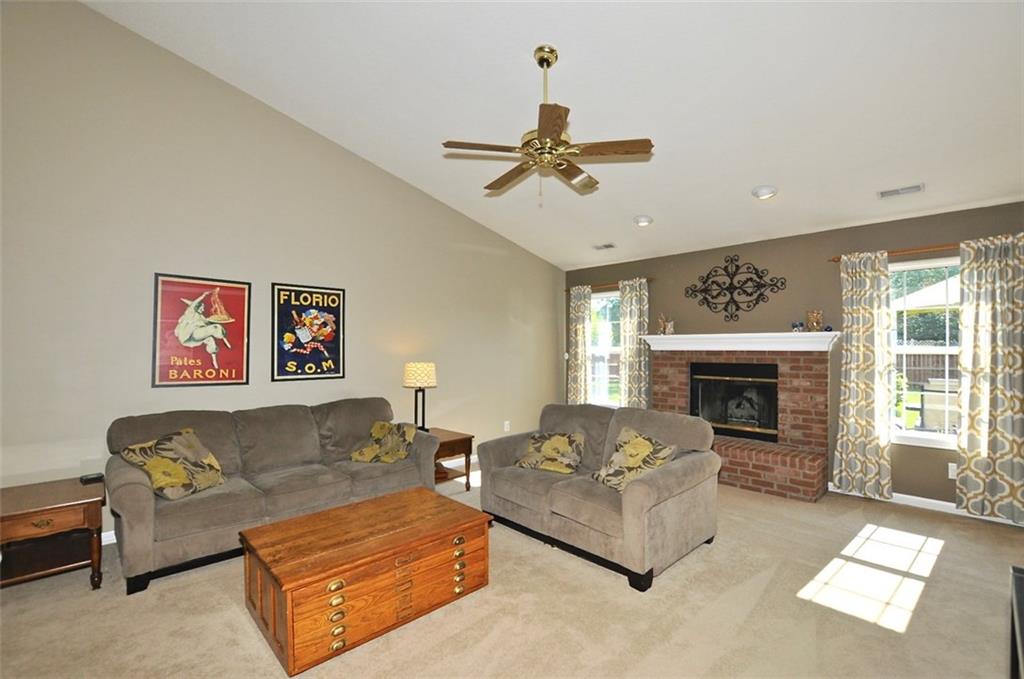 12823 Ramsgate Court Fishers, IN 46038 - Photo 3 of 24 Gallery Image 3