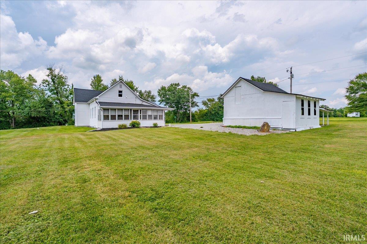 2811 East Degonia Road Boonville, IN 47601 - Photo 37 of 46