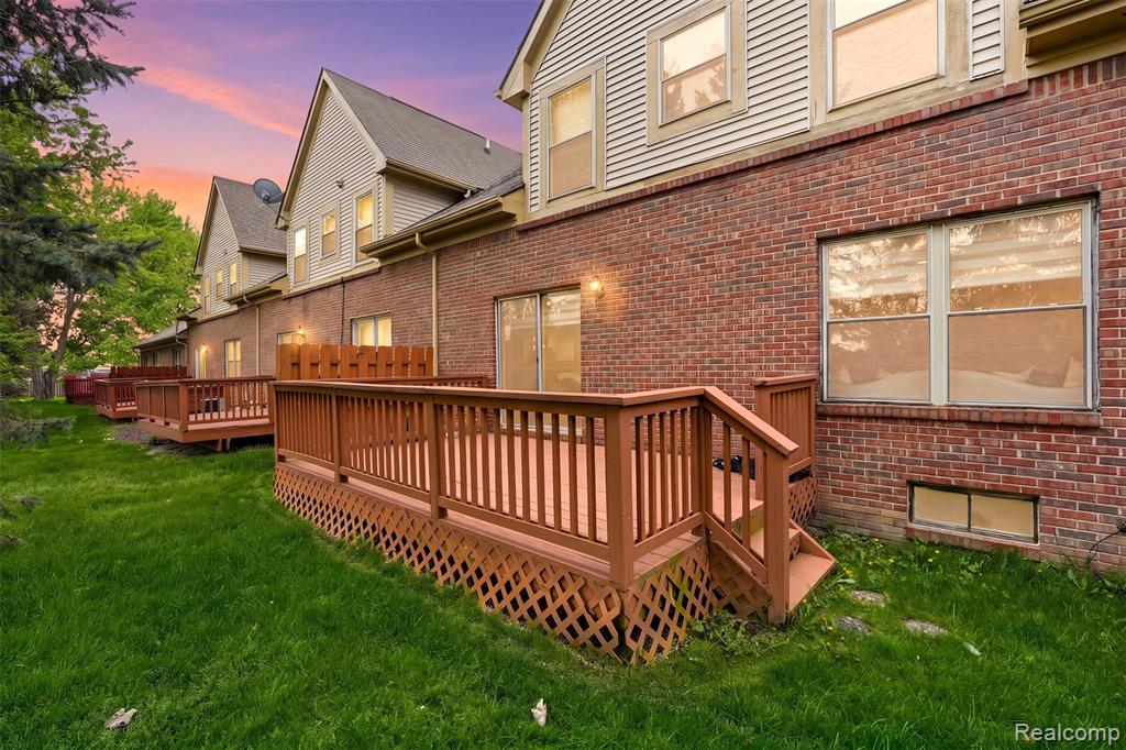 4212 April Lane Sterling Heights, MI 48310 - Photo 46 of 61