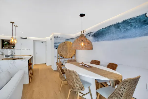 $1,250,000 | 9195 Collins Avenue, Unit 903, Surfside, FL 33154