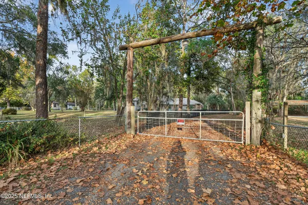 $965,000 | 1285 Hatcher Road, Middleburg, FL 32068