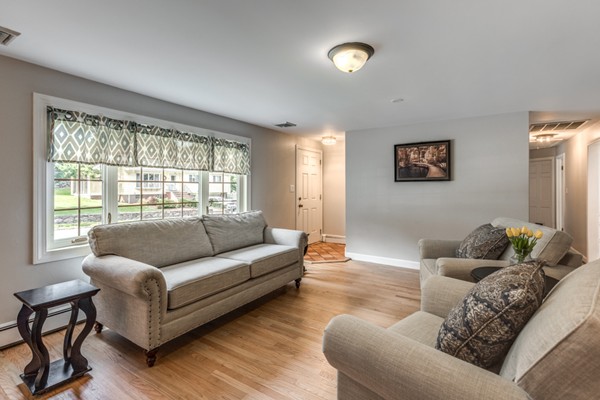 20 Revere Road Woburn, MA 01801 - Photo 4 of 30 Gallery Image 4