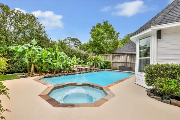$630,000 | 14122 Champion Village Drive, Houston, TX 77069