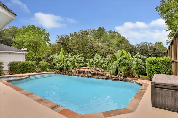$630,000 | 14122 Champion Village Drive, Houston, TX 77069