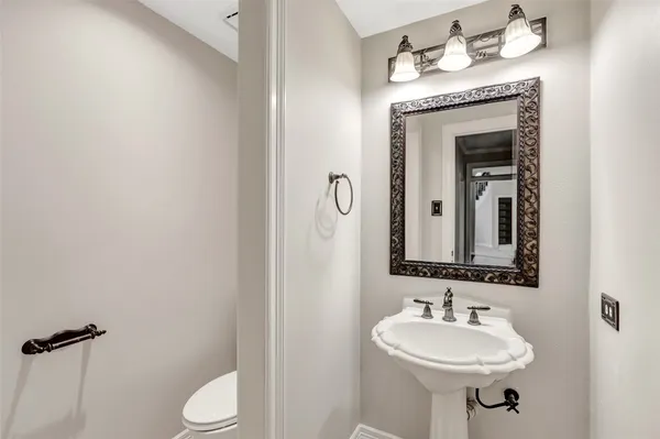 $630,000 | 14122 Champion Village Drive, Houston, TX 77069
