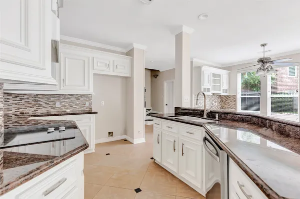 $630,000 | 14122 Champion Village Drive, Houston, TX 77069