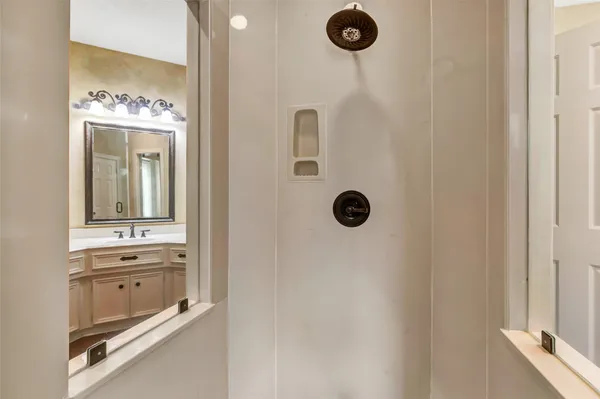 $630,000 | 14122 Champion Village Drive, Houston, TX 77069