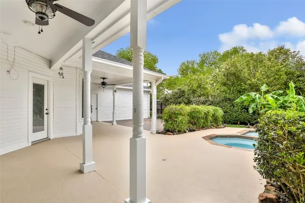 $630,000 | 14122 Champion Village Drive, Houston, TX 77069