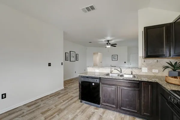 $1,800 | 173 Rafe Court, Kyle, TX 78640