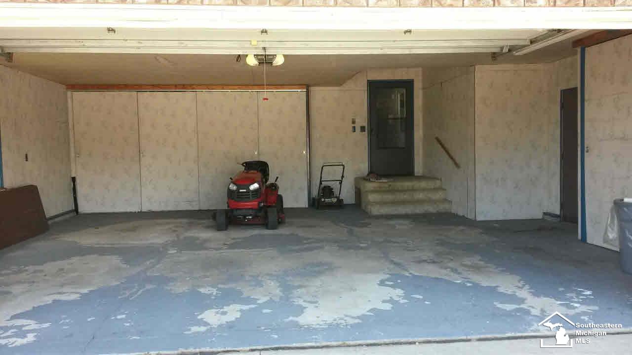 4765 Post Road Newport, MI 48166 - Photo 16 of 23 20445612-15.JPG