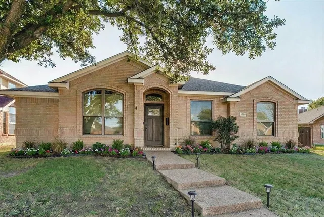 $459,900 | 1220 Shady Elm Lane, Lewisville, TX 75067