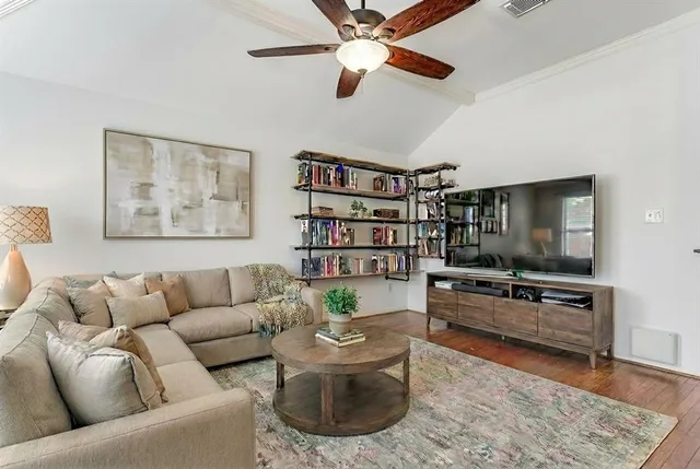 $459,900 | 1220 Shady Elm Lane, Lewisville, TX 75067