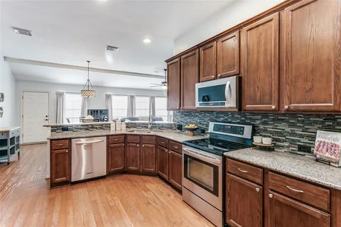 $465,000 | 1220 Shady Elm Lane, Lewisville, TX 75067