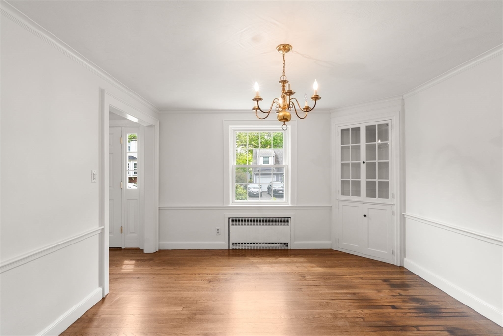 10 Magnolia Road Milton, MA 02186 - Photo 7 of 21