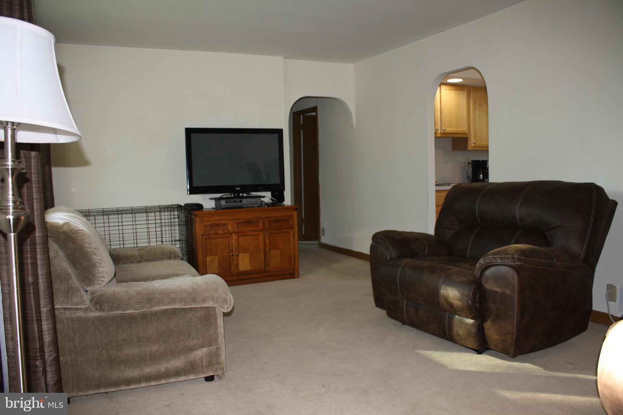 99 Arnold Road Enola, PA 17025 - Photo 3 of 20 Gallery Image 3