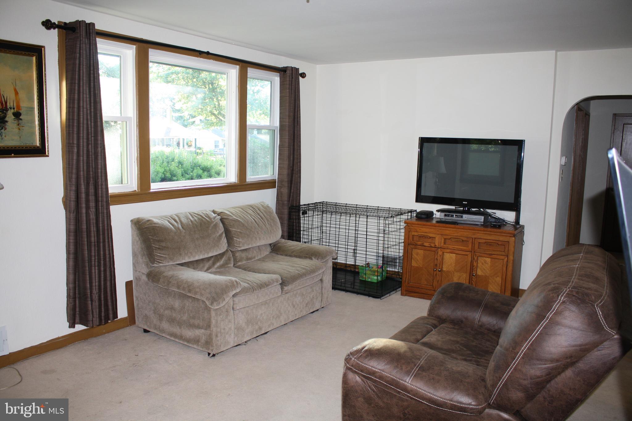 99 Arnold Road Enola, PA 17025 - Photo 4 of 20 Gallery Image 4