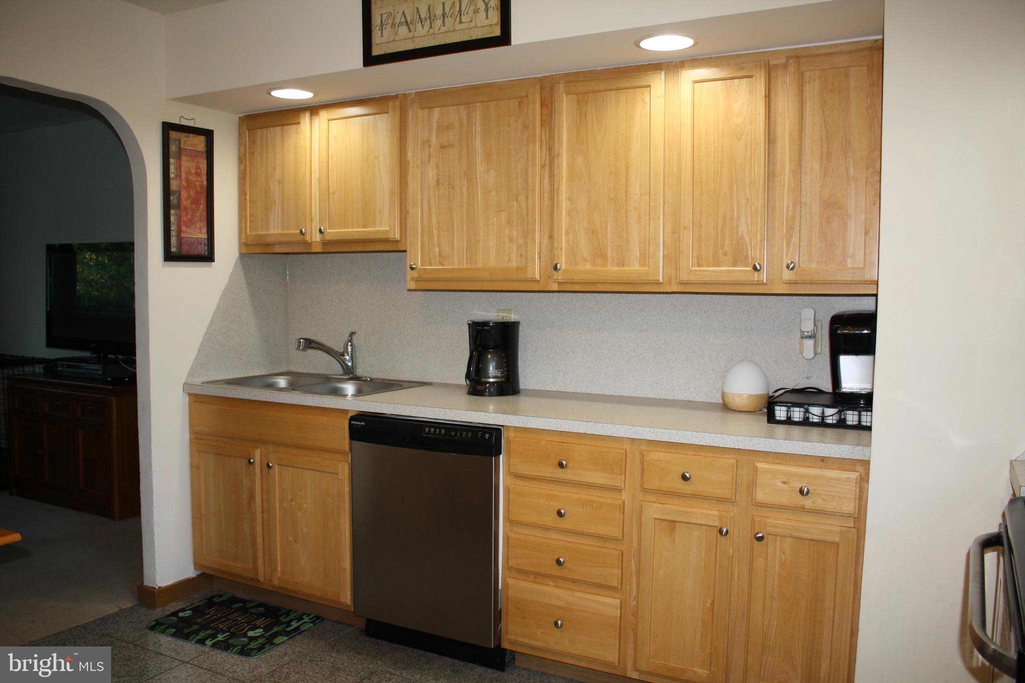 99 Arnold Road Enola, PA 17025 - Photo 7 of 20 Gallery Image 7