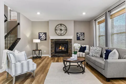 $825,000 | 7276 Rogers Court, Chanhassen, MN 55317