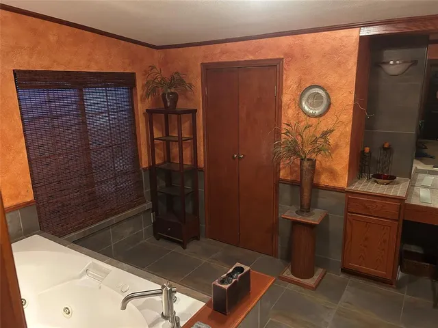 $575,000 | 625 North Bailey Avenue, Fort Worth, TX 76107