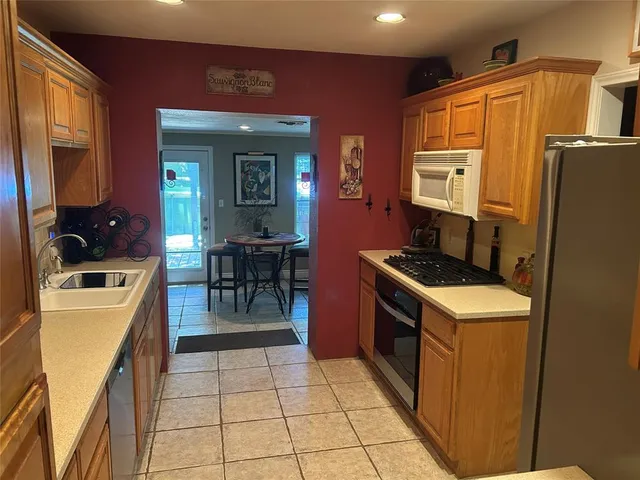 $575,000 | 625 North Bailey Avenue, Fort Worth, TX 76107