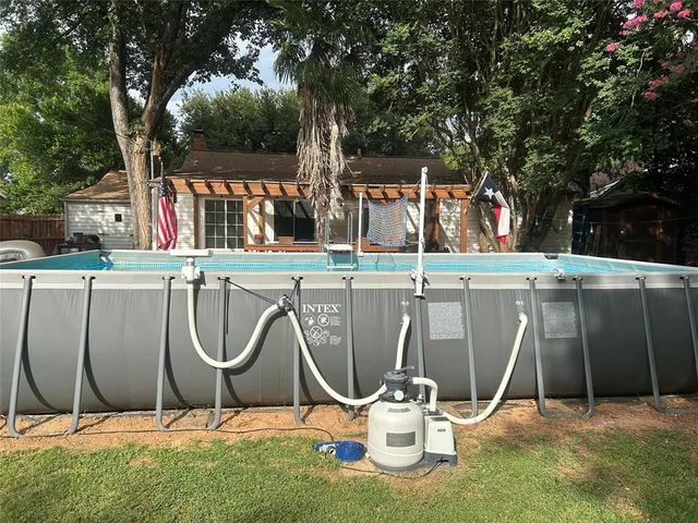 $575,000 | 625 North Bailey Avenue, Fort Worth, TX 76107